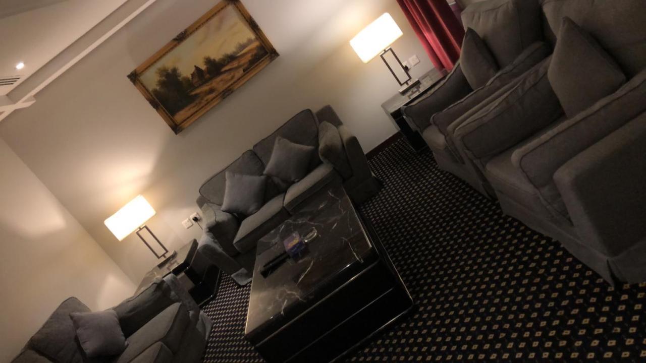 Sixty Three Hotel Suites Riyadh Luaran gambar
